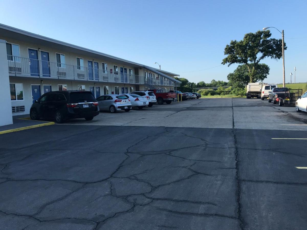 Hotel 6-alma, Ar L-40 Alma